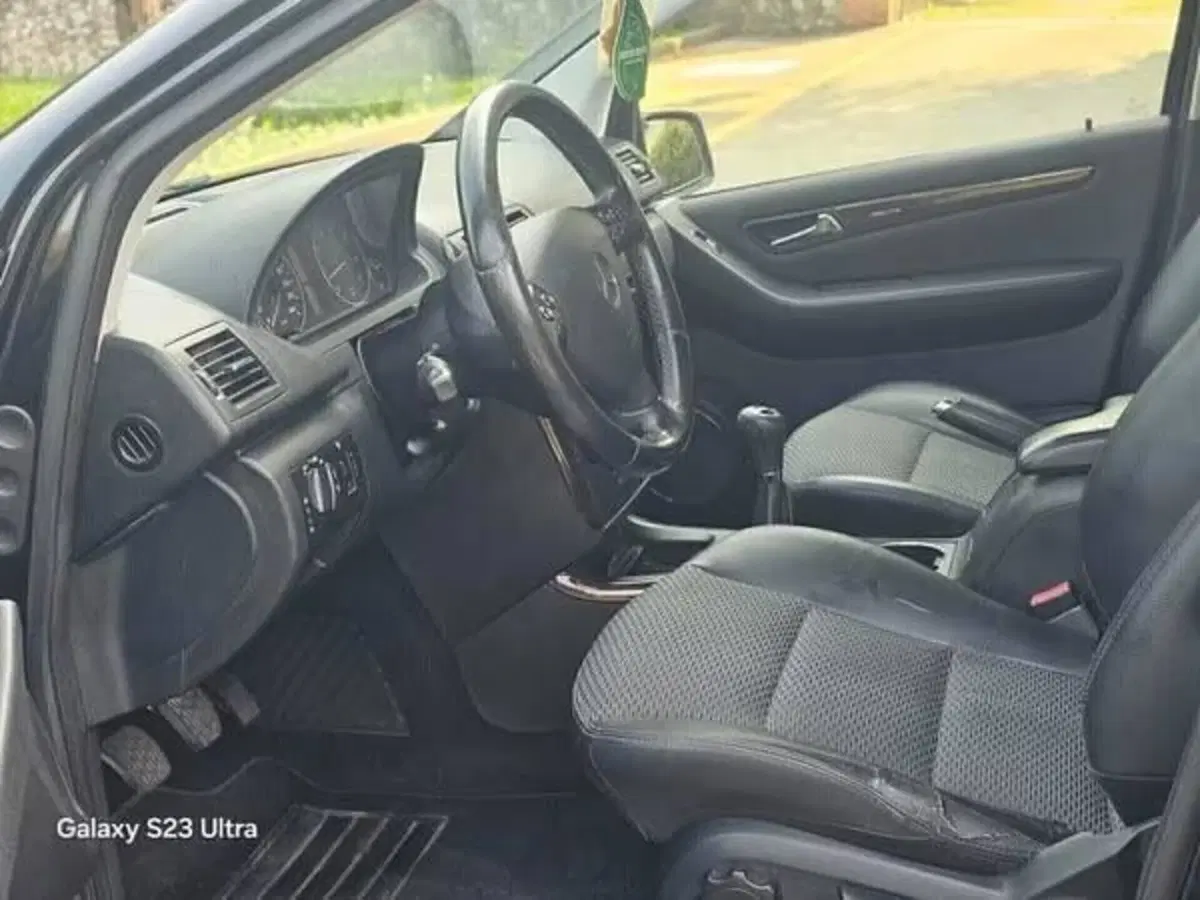 Mercedes-Benz Classe A usata a Milano (5)