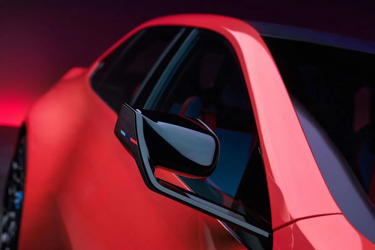 BMW M3 elettrica, che bomba: con 1.395 CV supera persino la Ferrari Luce