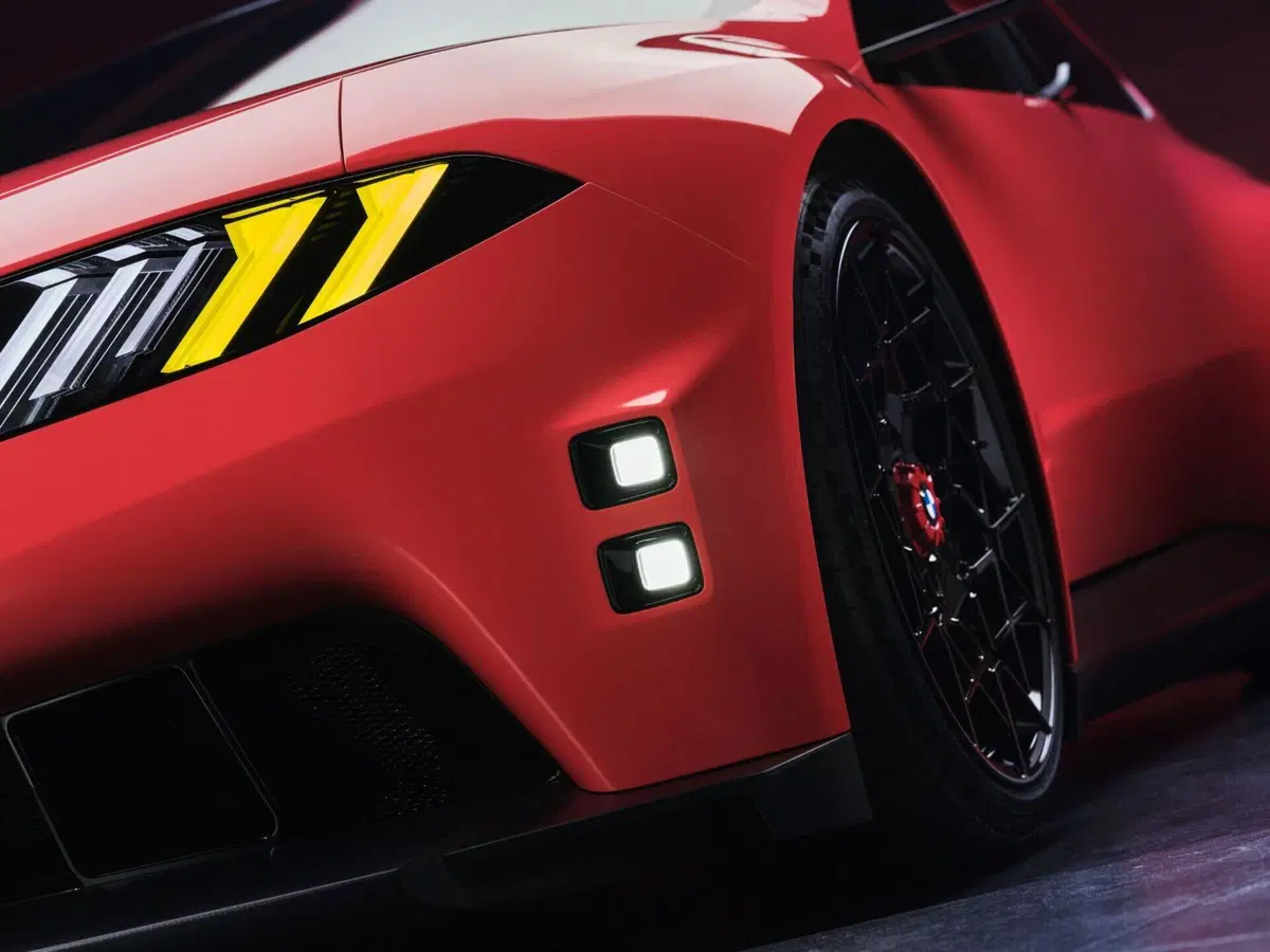 BMW M3 elettrica, che bomba: con 1.395 CV supera persino la Ferrari Luce (14)