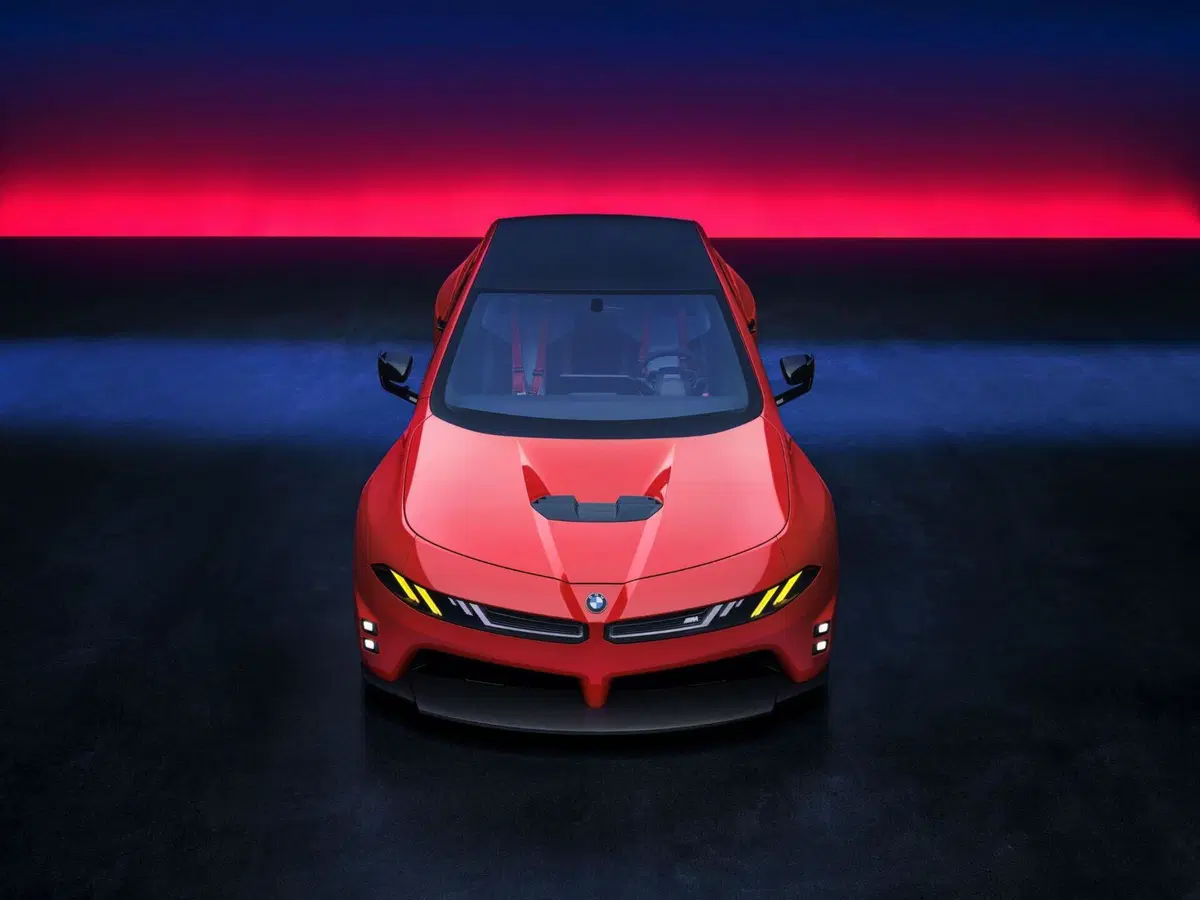BMW M3 elettrica, che bomba: con 1.395 CV supera persino la Ferrari Luce (19)