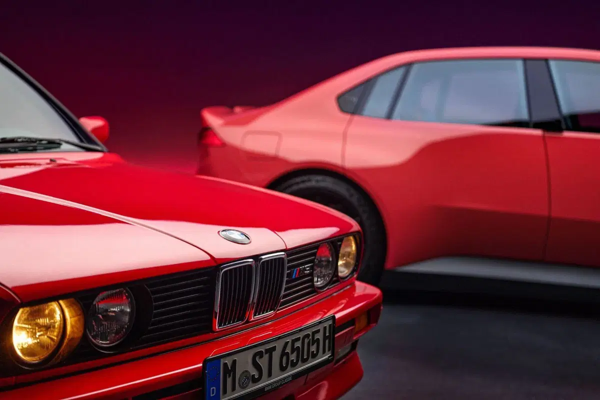 BMW M3 elettrica, che bomba: con 1.395 CV supera persino la Ferrari Luce (27)