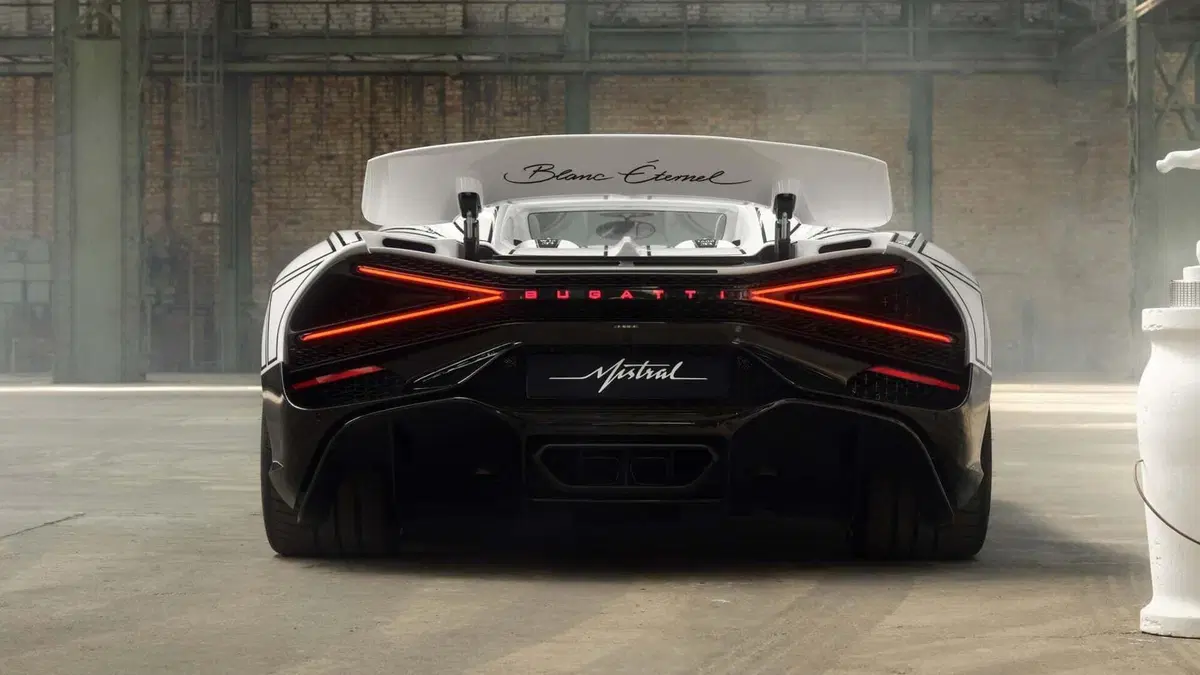 Bugatti W16 Mistral, perché tutti parlano della nuova "oro bianco"? C'è un dettaglio che la rende unica (6)