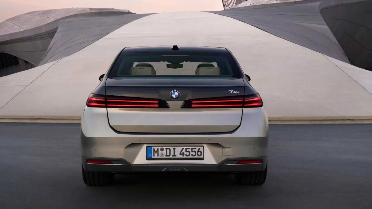 BMW Serie 7 (8)