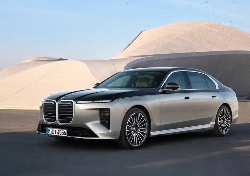 BMW Serie 7 (2022-->>) (3)