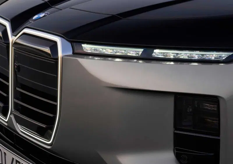 BMW Serie 7 (2022-->>) (18)