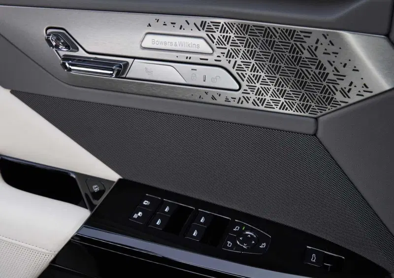 BMW Serie 7 (2022-->>) (23)