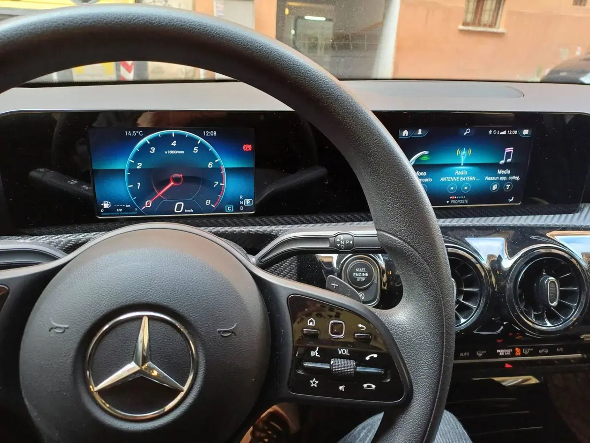 Mercedes-Benz Classe A usata a Roma (11)