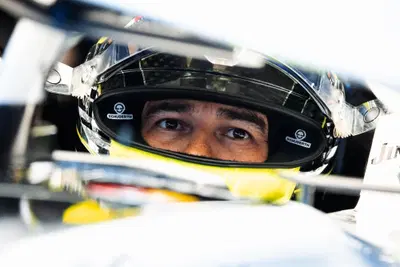 "Andremo pi&ugrave; lenti in curva per essere pi&ugrave; veloci": Perez svela il paradosso delle monoposto 2026 di F1 a Silverstone