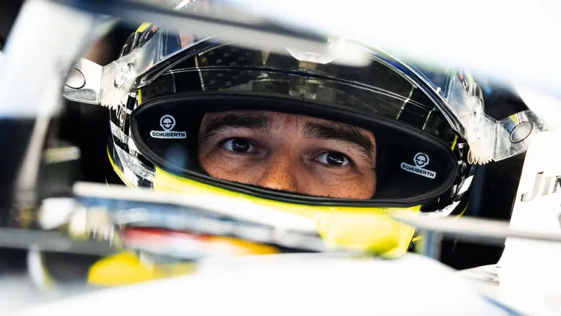 "Andremo pi&ugrave; lenti in curva per essere pi&ugrave; veloci": Perez svela il paradosso delle monoposto 2026 di F1 a Silverstone