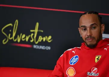 F1. Per battere la Mercedes dovrei entrare nel loro box a svitare i bulloni!: Hamilton infiamma Silverstone e sulla Ferrari dice...