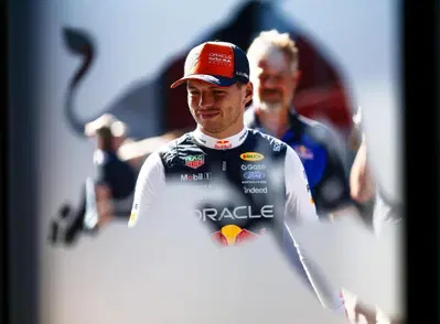 F1. "Rallenti molto, c'&egrave; un calo del motore: &egrave; semplice": Max Verstappen svela l'incubo tecnico di Silverstone (e gela le voci di mercato)