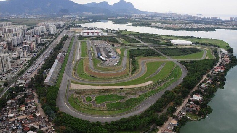 Olimpiadi Rio 2016: dove sorgeva un autodromo ora dormono gli atleti
