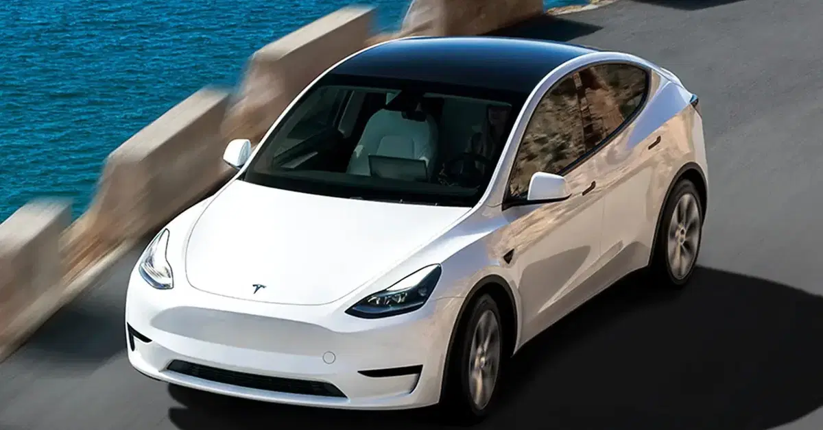 Tesla supera le stime sulle consegne, ma il titolo crolla: cosa sta succedendo