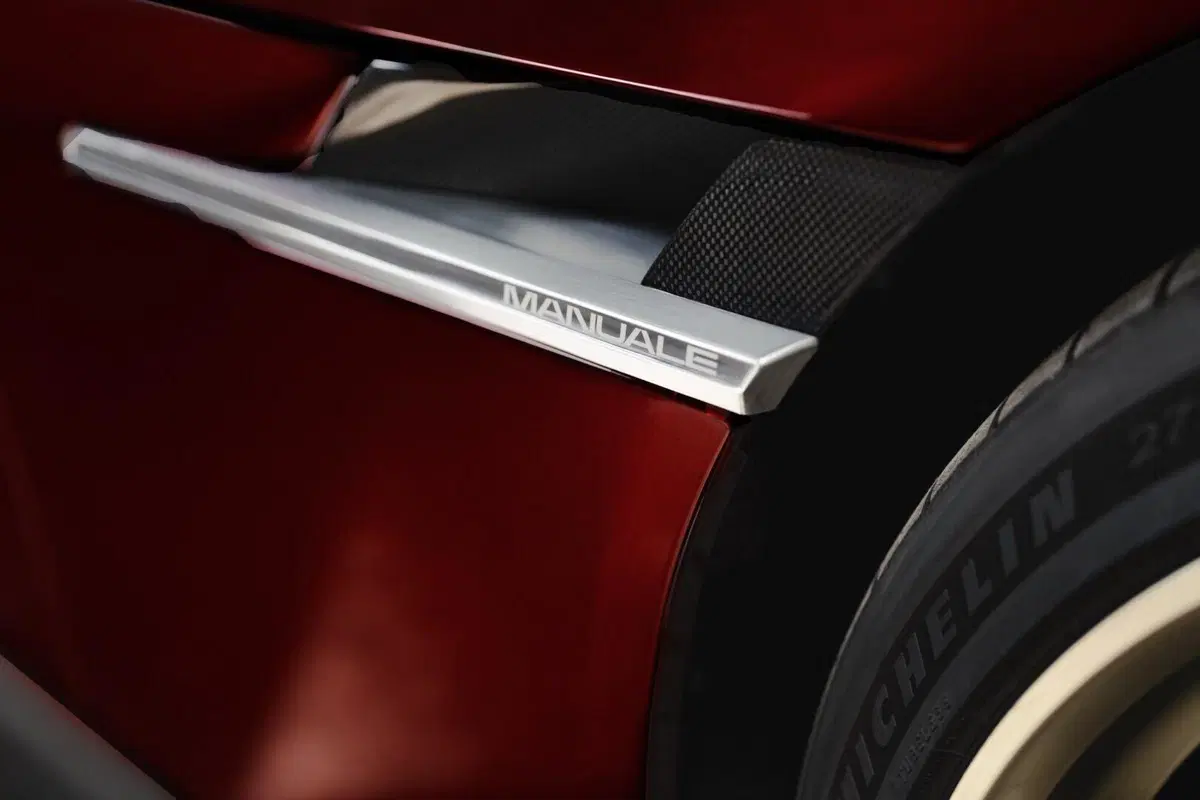 Ferrari 12Cilindri Manuale: il cambio manuale reinterpretato dall'elettronica [VIDEO] (5)