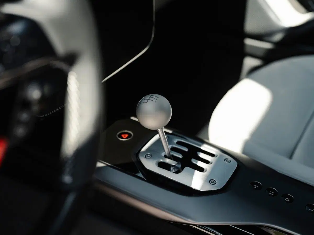 Ferrari 12Cilindri Manuale: il cambio manuale reinterpretato dall'elettronica [VIDEO] (23)