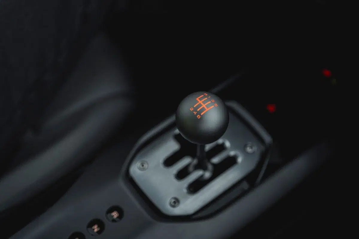 Ferrari 12Cilindri Manuale: il cambio manuale reinterpretato dall'elettronica [VIDEO] (33)