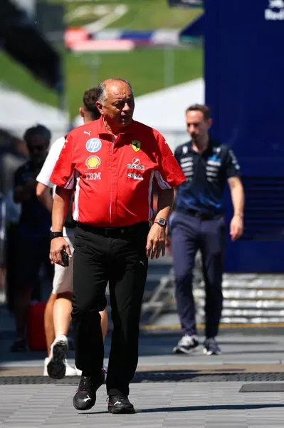 F1. "Quando sviluppiamo noi, stiamo barando": Vasseur risponde a muso duro a Wolff. E a Silverstone scoppia il caso Budget Cap!