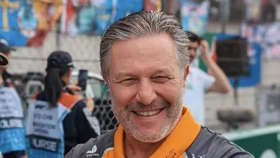F1, McLaren non ha fretta. Zak Brown a Silverstone: "Nessun calo, titoli aperti e nuovo motore in arrivo"