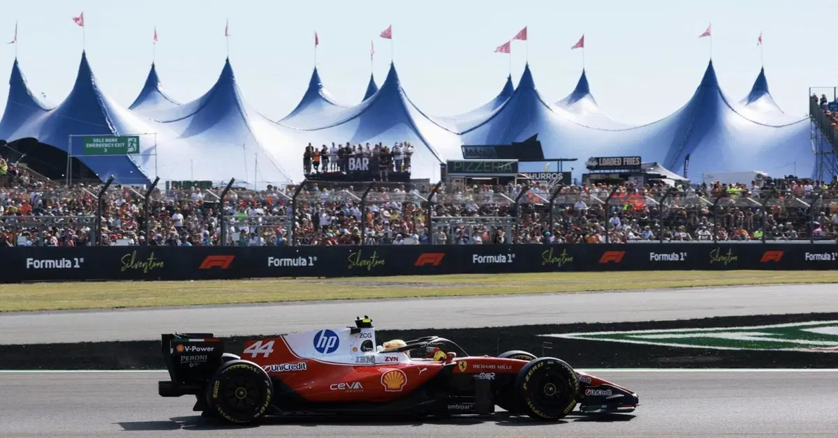 F1. Magia Hamilton a Silverstone: nasconde l'energia e si prende una pole pazzesca nelle qualifiche Sprint! Ma il millimetrico Antonelli fa tremare la Ferrari