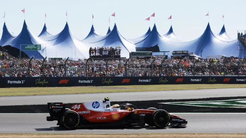 F1. Magia Hamilton a Silverstone: nasconde l'energia e si prende una pole pazzesca nelle qualifiche Sprint! Ma il millimetrico Antonelli fa tremare la Ferrari
