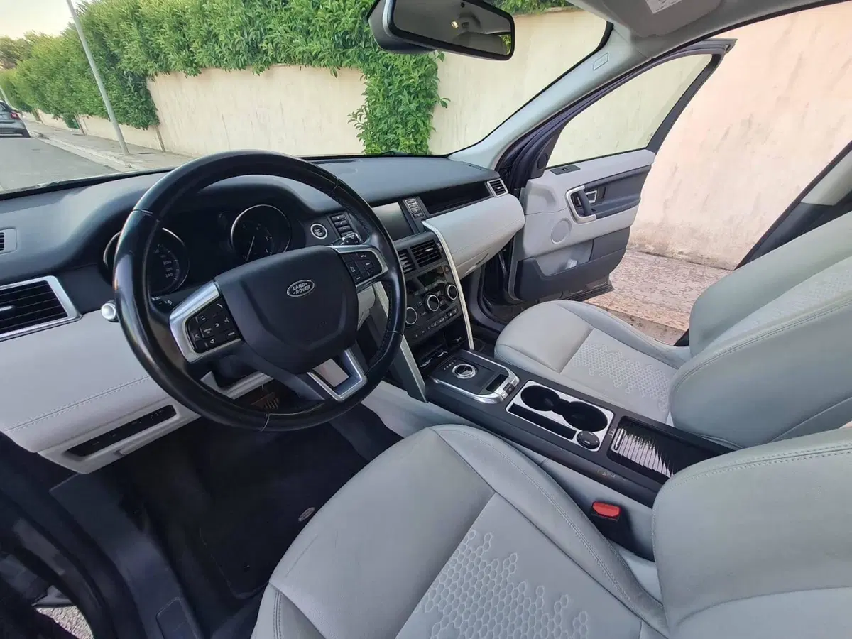 Land Rover Discovery Sport usata a Ragusa (4)