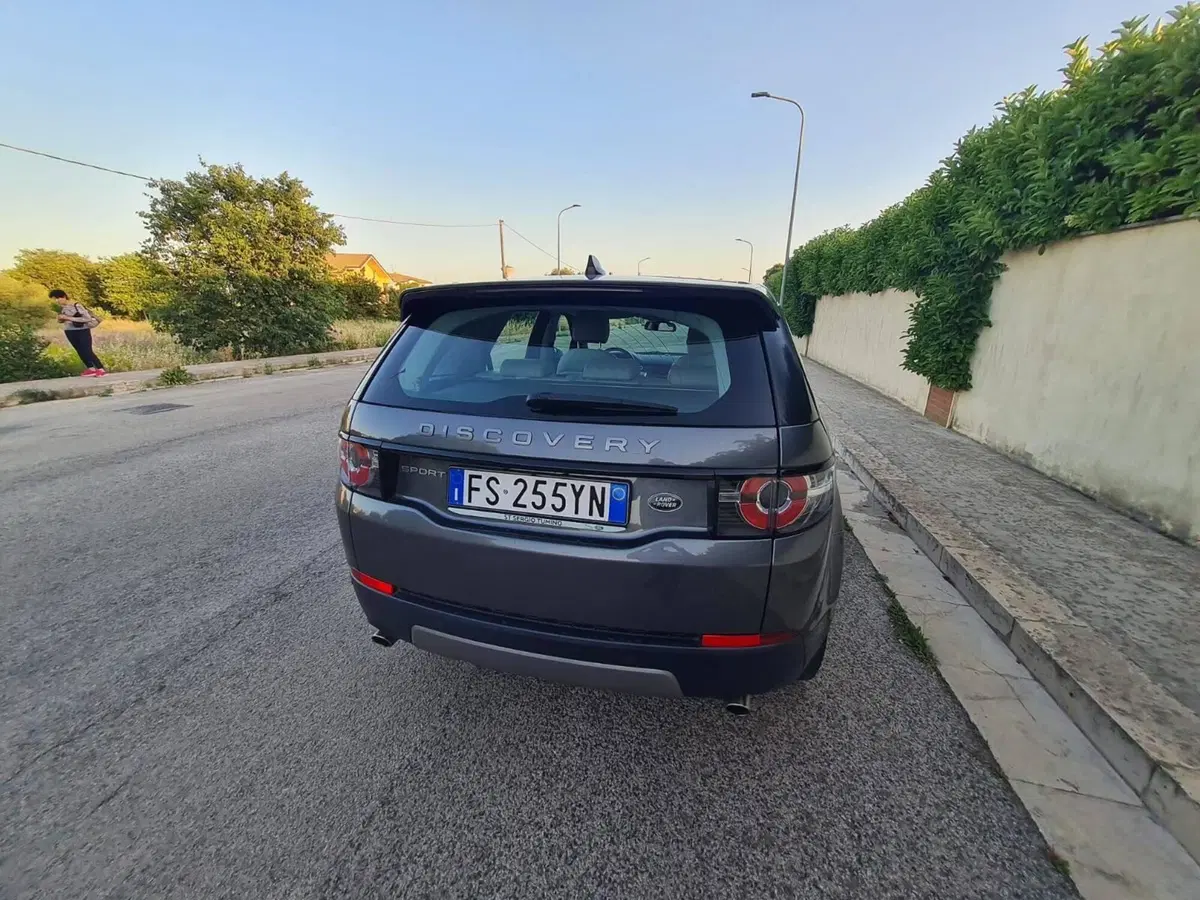 Land Rover Discovery Sport usata a Ragusa (7)