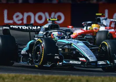 F1, Silverstone si inchina all'Italia: Antonelli firma una pole storica che cancella 73 anni di digiuno! Leclerc è 2° davanti ad Hamilton