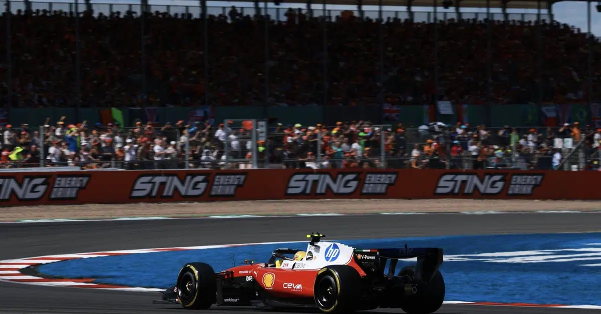 F1. "Messaggio errato per un bug". Ecco perch&eacute; la FIA ha bloccato la Safety Car a Silverstone fregando Hamilton
