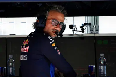 F1. "Guasto diverso dall'Austria, non lasceremo nulla di intentato": l'ala tradisce ancora Verstappen a Silverstone e Mekies apre al clamoroso passo indietro