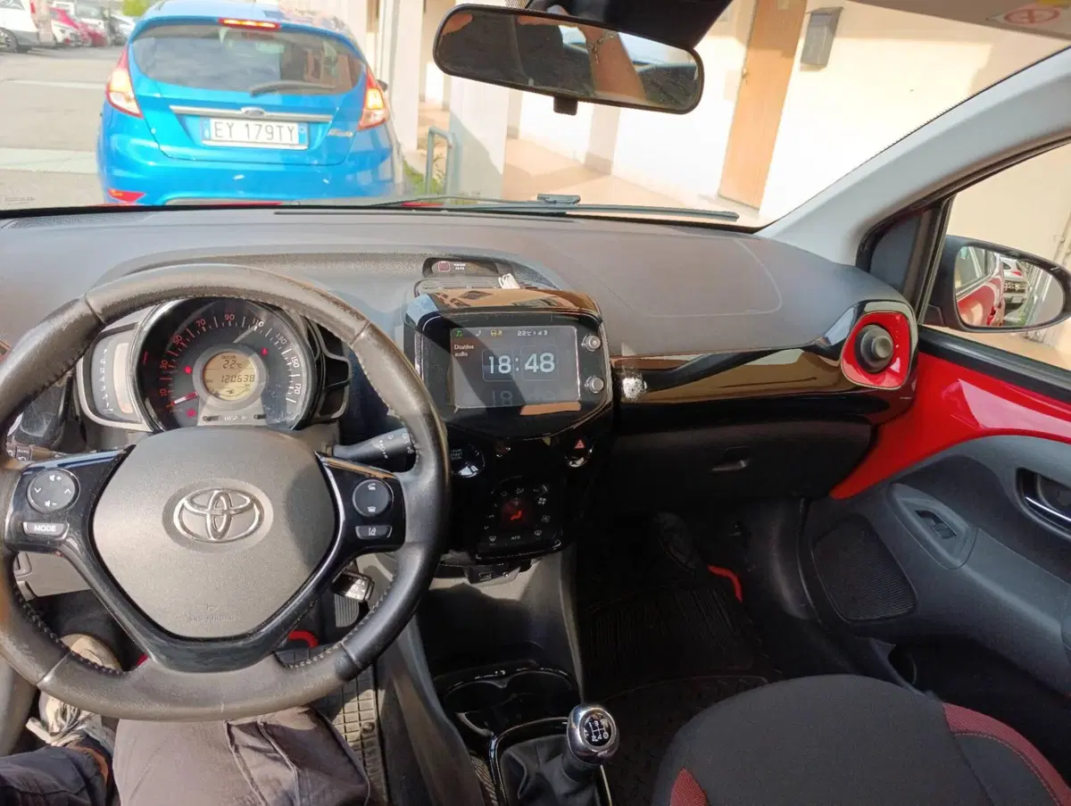 Toyota Aygo usata a Bergamo (3)