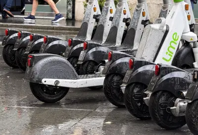 Monopattini elettrici, cambia tutto: senza assicurazione RC non si potr&agrave; pi&ugrave; circolare
