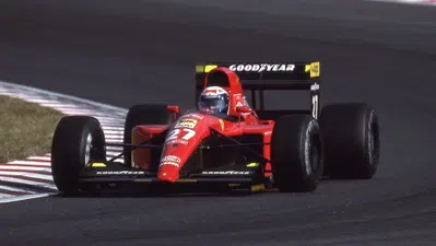 F1. &ldquo;Non voleva offendere la Ferrari, ma non ne potevano pi&ugrave; di lui&rdquo;. Ferrari 643, il camion con il Cavallino Rampante