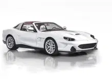 Questa Ferrari V12 ha il cambio manuale e si guida a cielo aperto: ecco com’è fatta