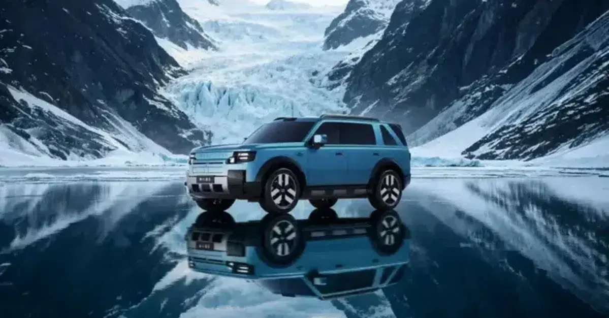 Freelander 8, il nuovo SUV di Jaguar Land Rover si mostra in cinque nuovi colori: ma la vera novit&agrave; &egrave; sotto la carrozzeria
