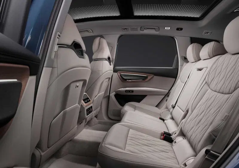 Audi Q7 (2026-->>) (13)