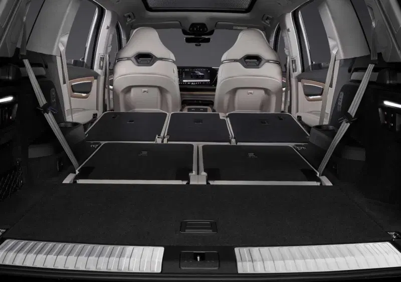 Audi Q7 (2026-->>) (18)