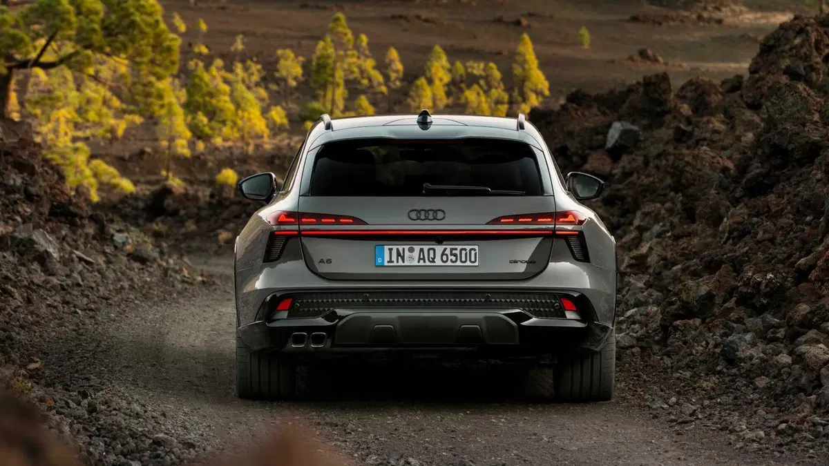 Audi A6 Allroad 3.0 tdi mhev+ S line quattro 299cv stronic (3)