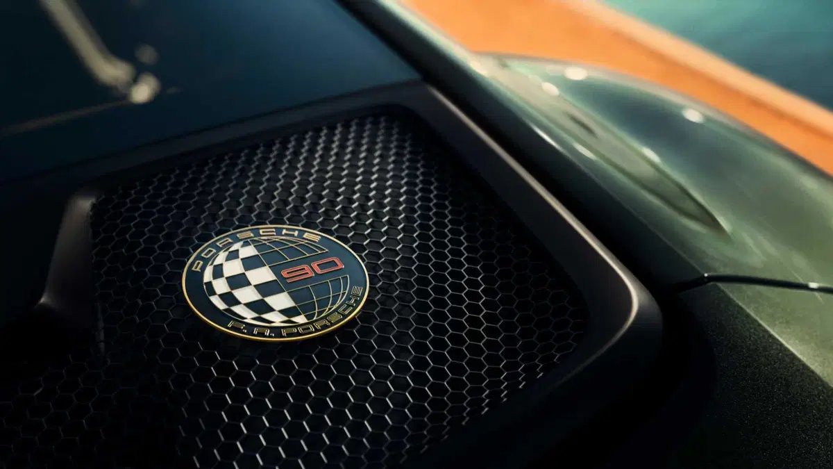 Porsche 911 Coupé 4.0 GT3 90 F.A. Porsche (11)