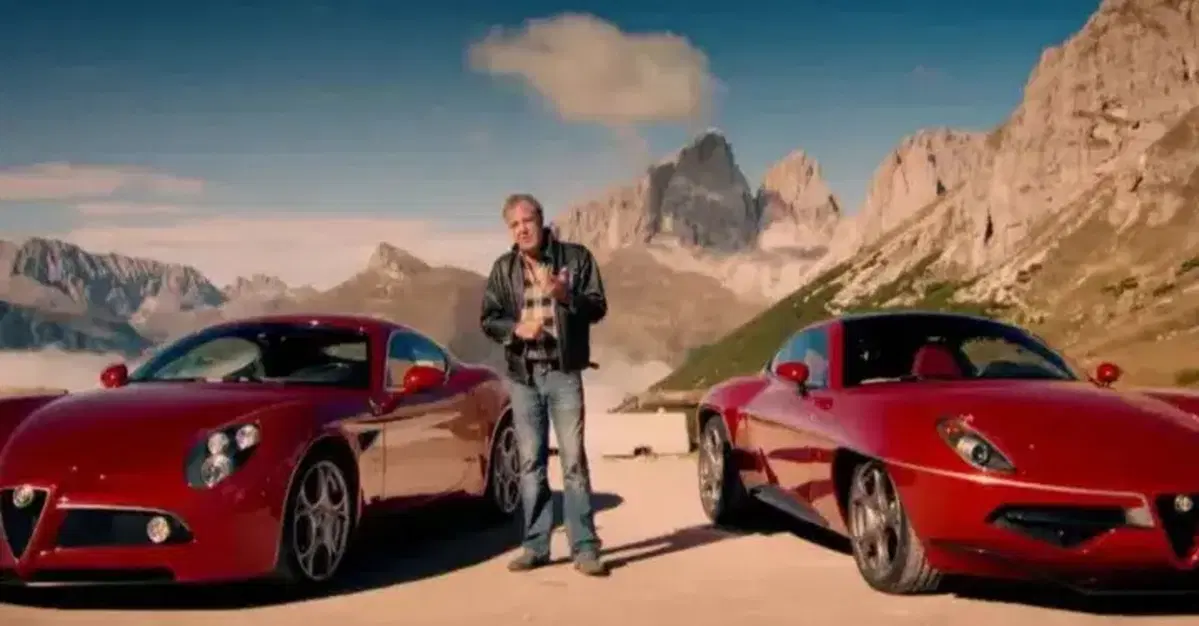 Jeremy Clarkson sfida Porsche: &ldquo;Le vere supercar le fanno gli italiani&rdquo;