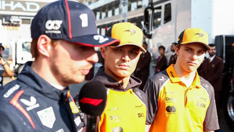 F1. Verstappen-McLaren, clamoroso accordo triennale: c&rsquo;&egrave; il s&igrave; di Max? Piastri pronto al super scambio in Red Bull