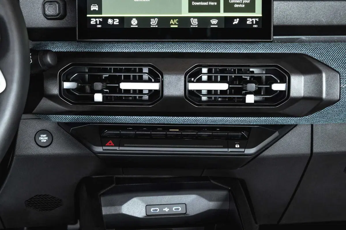 Nuova Dacia Striker: il crossover che sfida SUV, wagon e berline partendo da meno di 25.000 euro (VIDEO) (12)