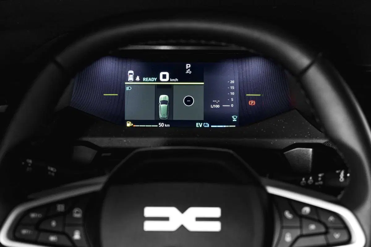 Nuova Dacia Striker: il crossover che sfida SUV, wagon e berline partendo da meno di 25.000 euro (VIDEO) (17)