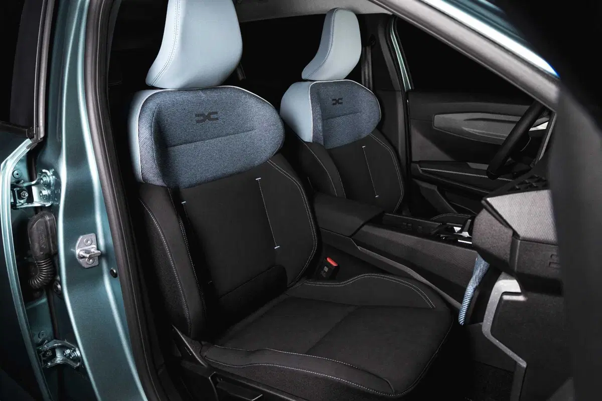 Nuova Dacia Striker: il crossover che sfida SUV, wagon e berline partendo da meno di 25.000 euro (VIDEO) (42)