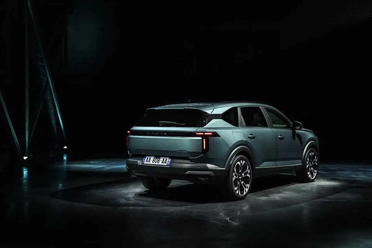Nuova Dacia Striker: il crossover che sfida SUV, wagon e berline partendo da meno di 25.000 euro (VIDEO) (54)