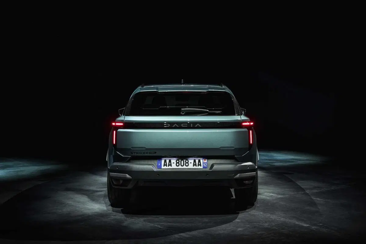 Nuova Dacia Striker: il crossover che sfida SUV, wagon e berline partendo da meno di 25.000 euro (VIDEO) (55)