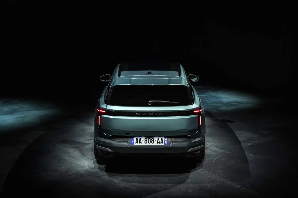 Nuova Dacia Striker: il crossover che sfida SUV, wagon e berline partendo da meno di 25.000 euro (VIDEO) (56)