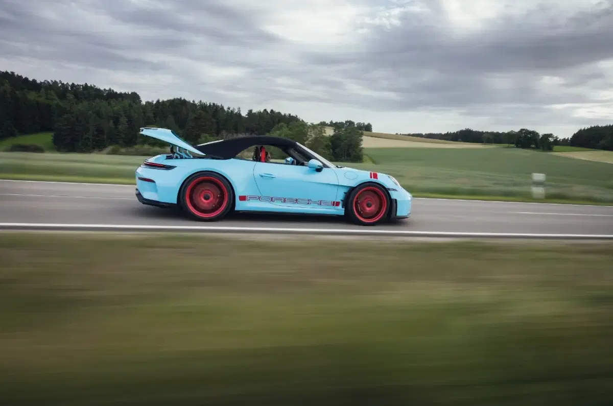 Porsche 911 GT3 S/C: nasce la GT3 Cabriolet che porta il motore aspirato a cielo aperto (8)