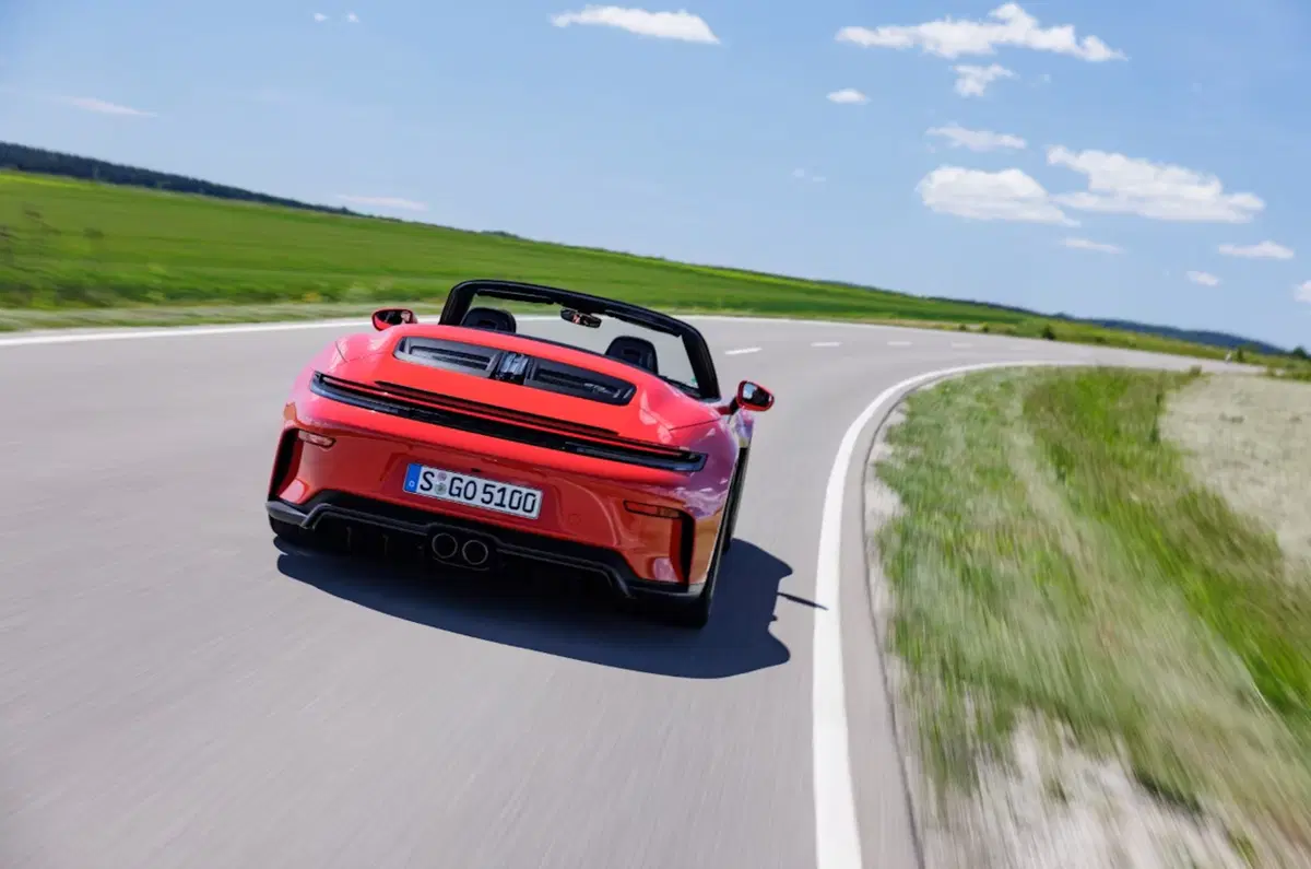 Porsche 911 GT3 S/C: nasce la GT3 Cabriolet che porta il motore aspirato a cielo aperto (10)