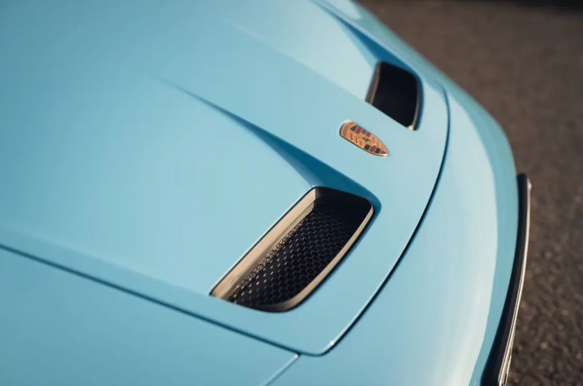 Porsche 911 GT3 S/C: nasce la GT3 Cabriolet che porta il motore aspirato a cielo aperto (13)