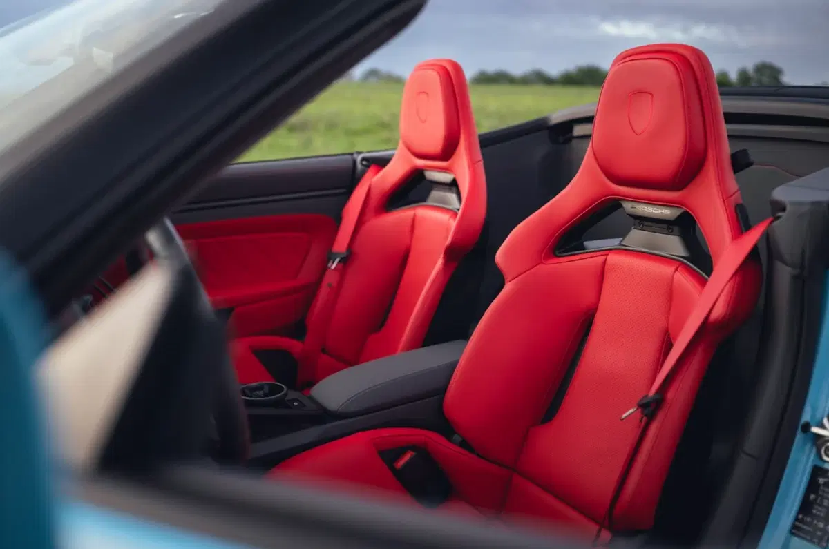 Porsche 911 GT3 S/C: nasce la GT3 Cabriolet che porta il motore aspirato a cielo aperto (16)